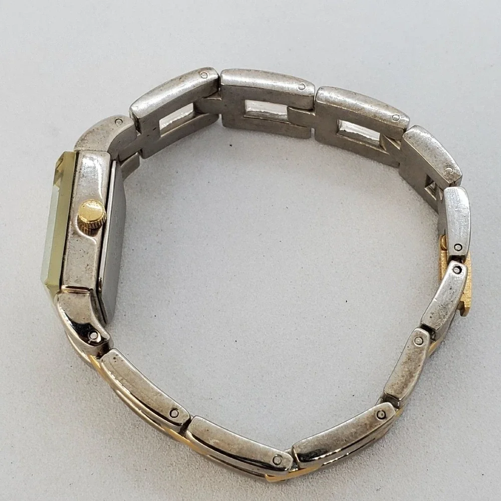 Liz Claiborne‎ Women's Watch 18MM Gray Dial Gray Gold Bracelet 5.75